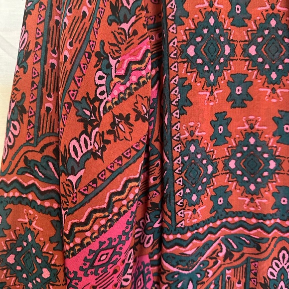 Torrid Pink, Orange and Dark Green Patterned Kimono Size 1X NWT - Picture 5 of 6